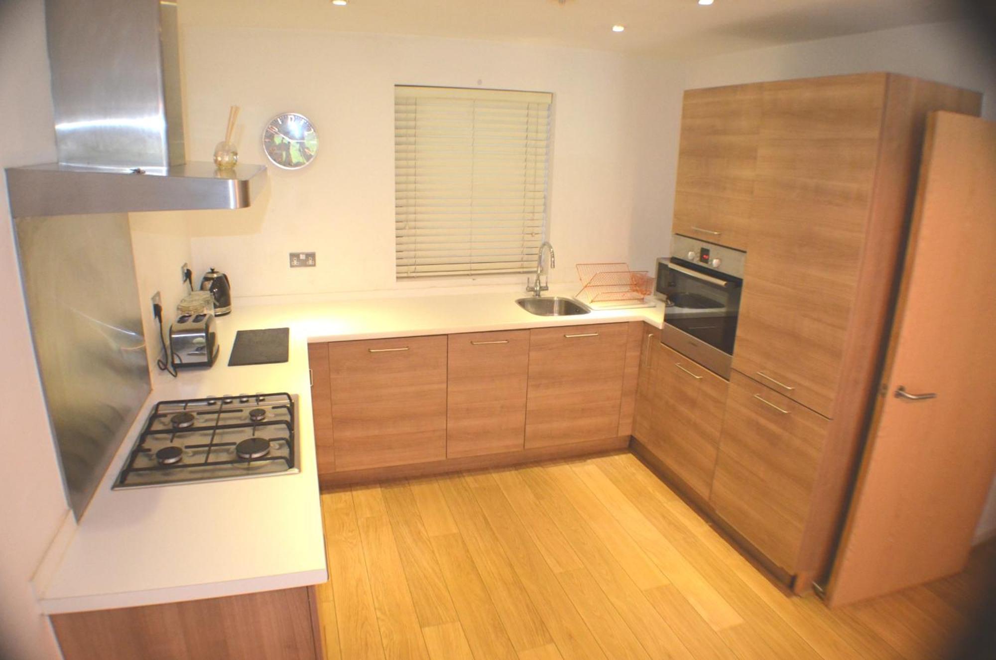 Brentwood Town Retreat - Large 2 Bedroom Apartment Dış mekan fotoğraf